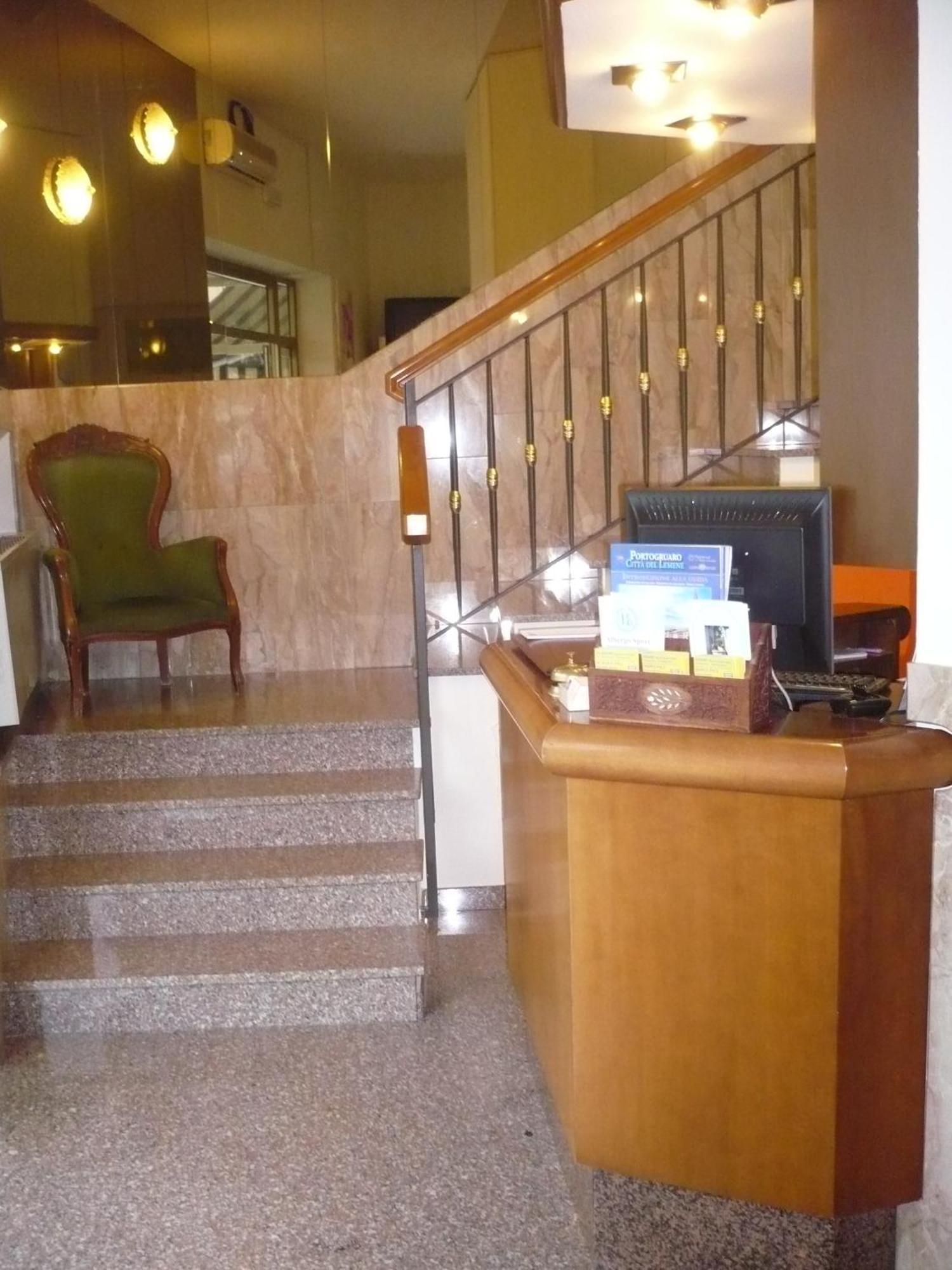 Hotel Sport Портогруаро Екстер'єр фото